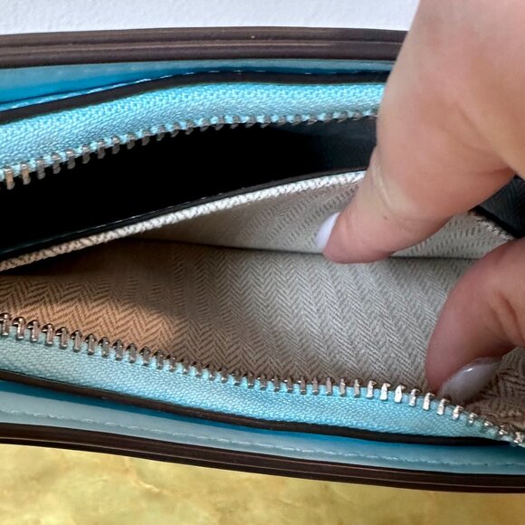 Tory Burch Emerson Patent Leather Shoulder Bag in Light Celeste - Picture 13 of 15